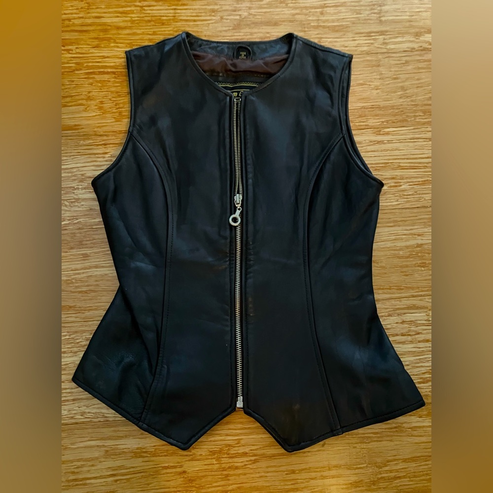 Rem Garson Dark brown leather tailored zip front vest